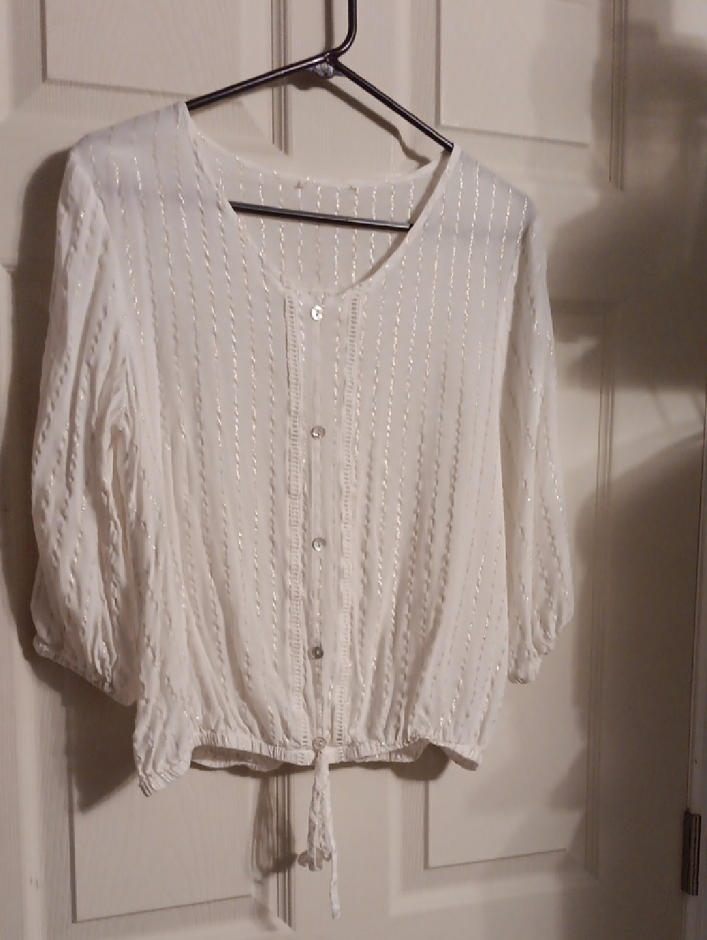 Women’s White Button-Front Peasant Blouse